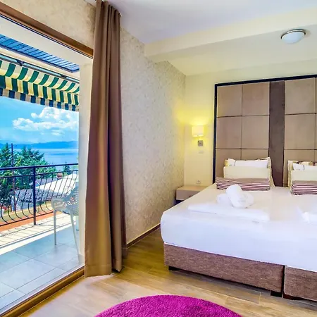 Bisera 4*