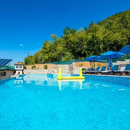 Hotel Bisera 4*